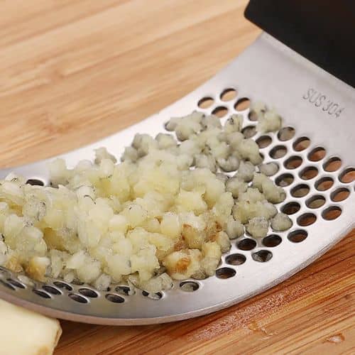 Aplastador de Ajo Titanium Inox® + Bono Ebook Con Recetas Gratis